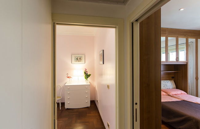 Rental In Rome Ponte Milvio Apartment - Photo 3