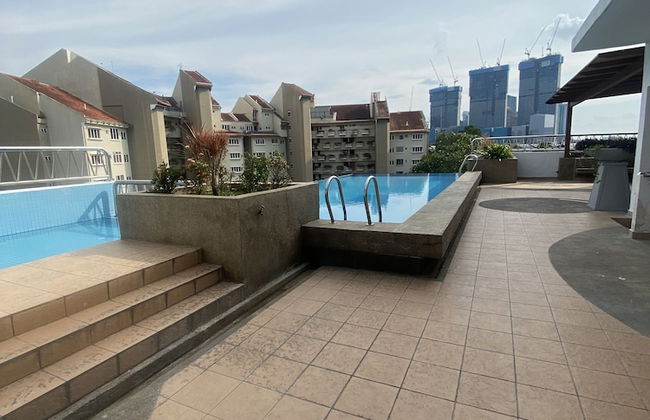 Peninsula Residents All Suite - Photo 27