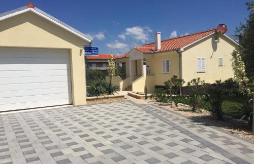 Villa Danny **** - Photo 1