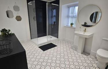 HollyJess Hoose - Photo 16