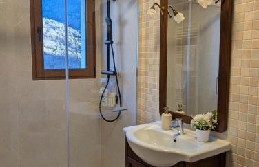 Suite Vistas Únicas a Ordesa y MontePerdido - Piscinas - Barbacoa - Photo 7