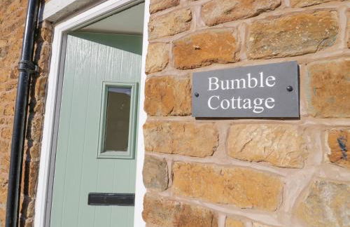 Bumble Cottage - Photo 2