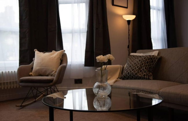 Charming 3-bed Apartment in London - Foto 35