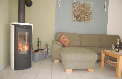 Behagliches Ferienhaus Zaunkönig -mit Kamin und Sauna- Blick über das romantische Bodetal - Foto 23