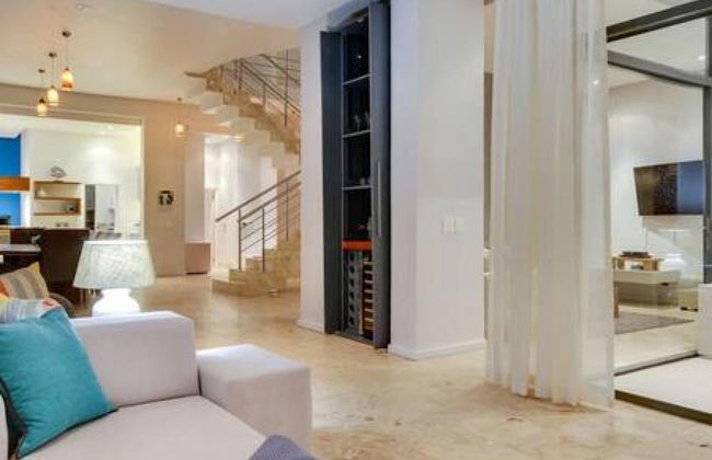 Dual Level Apartment Walking Distance to the Beach Harrier Place - Foto 28