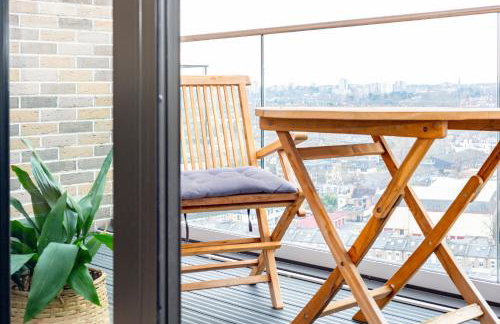 Modern New 2BR wViews & Balcony in Wandsworth - Foto 36
