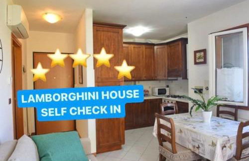 Lamborghini - Terrace and Free Wi-fi - Foto 1