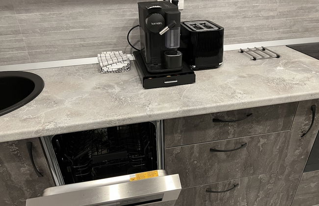 Amazing 2-Room Penthouse Cityview W13 - Foto 6