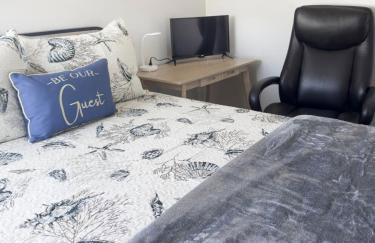 Quaint Mid-Century Cottage by the Coast - Foto 20