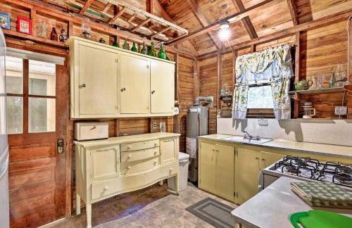 Southold Cottage with Patio and Grill - Walk to Beach! - Foto 7