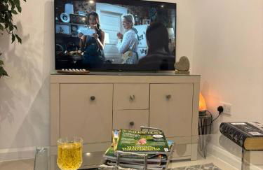 Beautiful One Bed Studio Flat - Dog Friendly - Foto 5