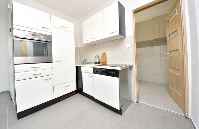 Apartmani Robi i Kristina - Photo 46