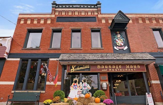 German Charm 2 Sophistication! - Foto 32