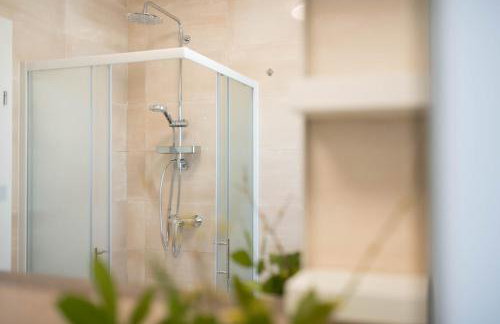 Apt GioAn Novigrad, 500m to Sea, private heated Jacuzzi, BBQ, free parking - Photo 28