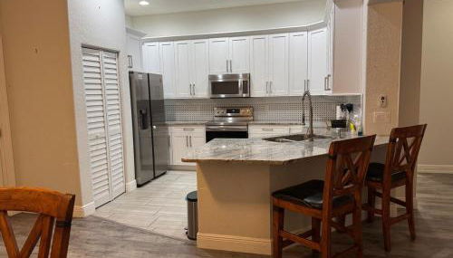 Newer Construction Home in Port Richey 3BR 2BA Bright with High Ceilings, Screened Lanai & Lake View, Fully Furnished, Conveniently Located on a Corner Lot with No Front Neighbors, Short Walk to US-19, Shops & Restaurants - Foto 5