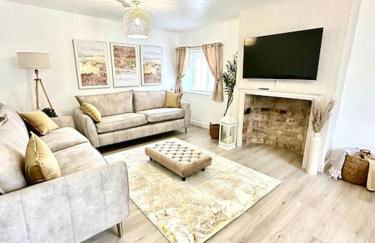 Historic Charm: *Perfect For Group Getaways* - Photo 3