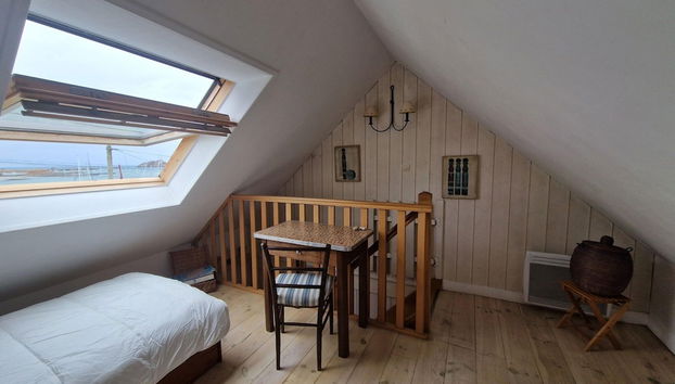 Breton Property With sea View, Plougasnou - Foto 3, Habitación