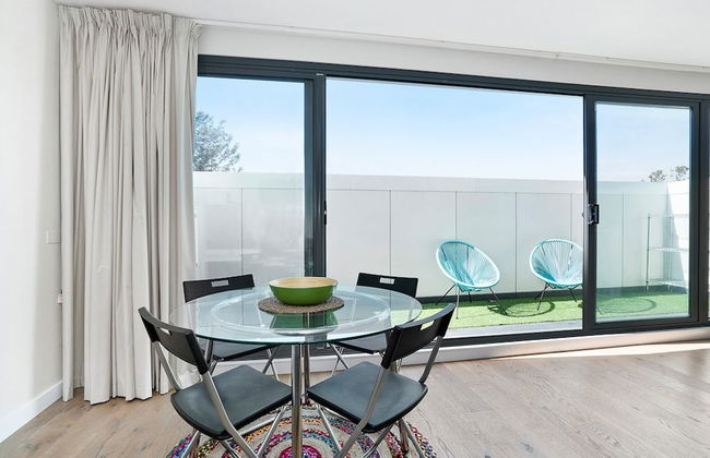 DINA, 2BDR Carlton Apartment - Photo 4