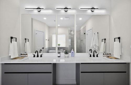 Luxury Home: Mins to NRG, Hobby Airport & Midtown - Foto 22