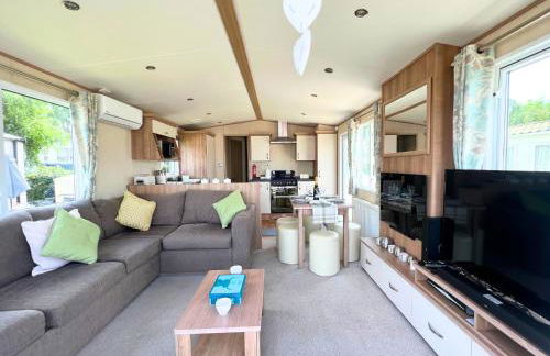 Haven Holiday Home at Kent Coast Allhallows - Photo 12