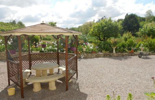 Maison rénovée à Bransat avec spa, WiFi et animaux acceptés - FR-1-489-294 - Foto 16