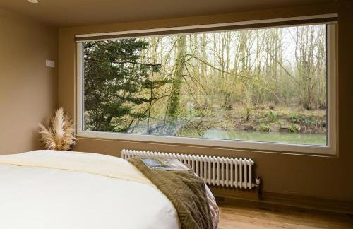 Tree House - Luxury Riverside Escape! - Foto 11