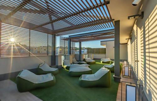 AureaLiving - Sage luxury apt with Air Conditioning, Fast Wifi and free Gym - Foto 37