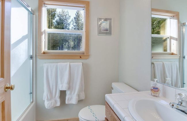 Mckinney Estate w/ Roof Deck Beach & Hike! - Foto 14