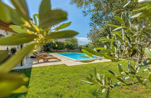 Villa Agatta with Private Pool - Foto 28