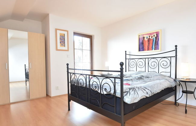 Villa by Lake & Slopes - Photo 2