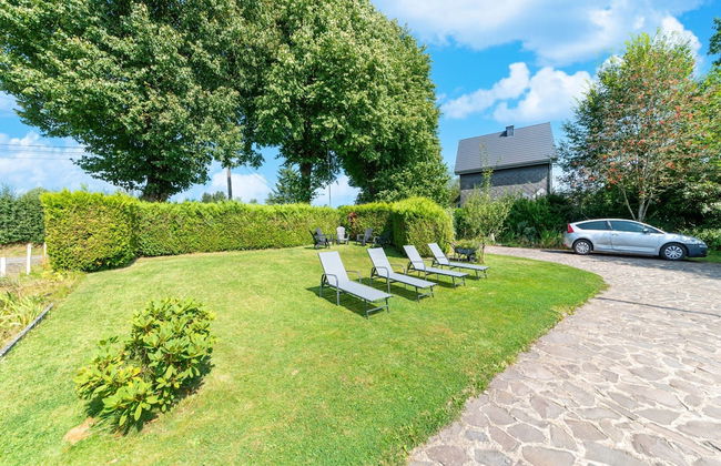 Spacious Villa With Tennis - Photo 31