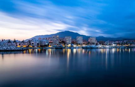 Stylish 2BR in Estepona, Walk to Beach & Old Town - Photo 28