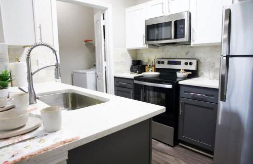 Spacious 1BR in Magnolia Perfect for Long Stays - Foto 15
