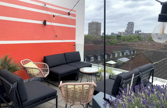 Stylish 2BD Flat With Private Balcony - Battersea - Foto 19