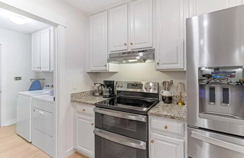 Sleeps 12 | 2 Kings w/ Ping-Pong, Gym, Arcade, BBQ - Foto 12