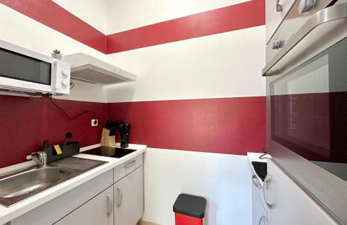 LIVA Stays Schwerin Zentrum - 4 Ferienwohnungen mit Küche und WLAN - Nähe Hauptbahnhof - Ideal für Familien & Monteure - Foto 15