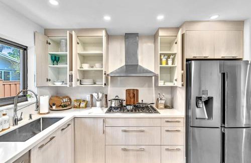 Tropical Oasis With heated pool 10 mins airport & 5 mins Beach - Foto 53