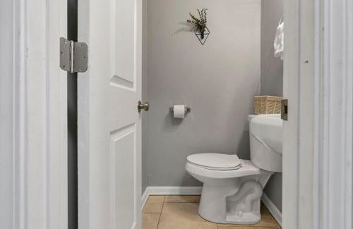 Modern 2BR Yale Townhouse Near Downtown Columbus - Foto 12