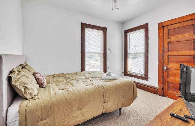 Cozy Renovated 19th Century Home, 5 Min to OSU! 3 Bedroom Home by Paula - Foto 8