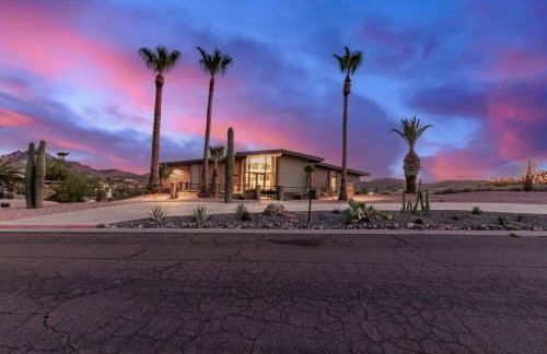 3BR Retreat with Heated Pool, BBQ and Mountain Views - Foto 59