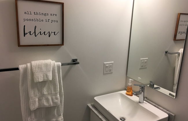 TO Stays - York and Lakeshore - Foto 69