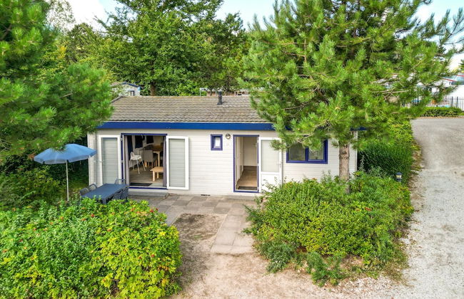 Family Chalet in Netherlands Holiday Park - Photo 1