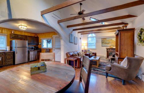 Rustic Log Cabin with Studio about 5 Mi to Pikes Peak! - Foto 7