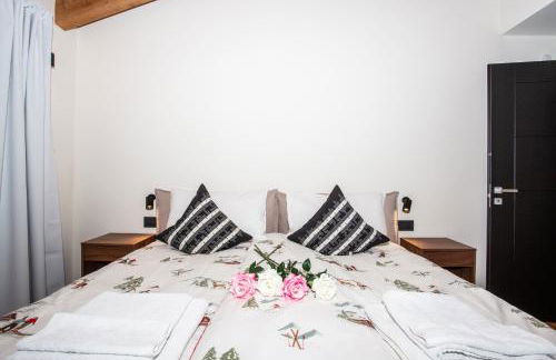 FLORA ALPINA EXPERIENCE - "Ski-to-Door" Brand New Chalet Apartments with Indoor Garage and Mountain View - Foto 62