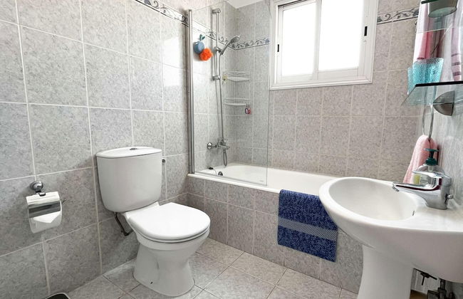 Modern Apartment Only 900m From Famous Venus Beach - Foto 14