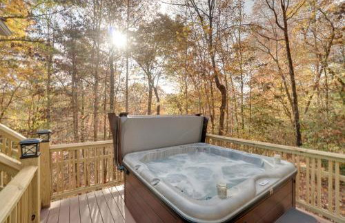 Enchanted Forest Cottage with Hot Tub! - Foto 18