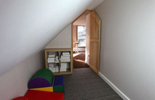 Dream Stratton Forest Cabin with Hot Tub and Fast WiFi - Foto 16