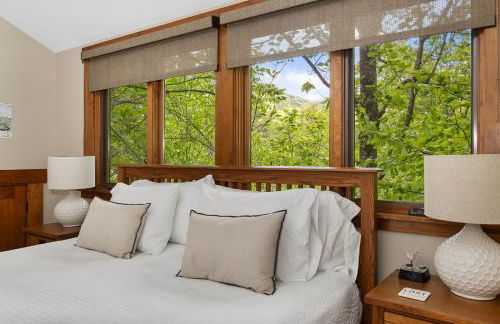 HOT TUB & PET-FRIENDLY Cabin in Cheshire Village - Foto 5