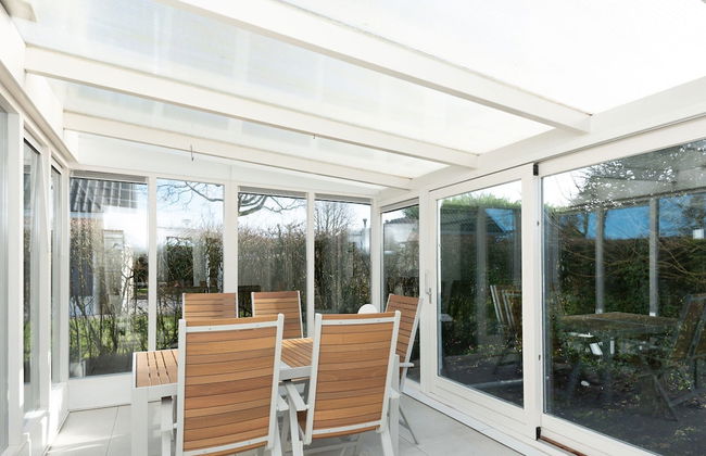 Attractive House with Sunny Garden near Veerse Meer - Photo 8