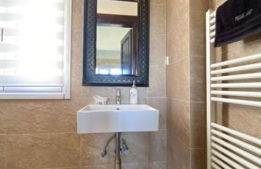 Lorantina Luxury Sea View House with Starlink WiFi near Barbati & Ipsos - Photo 46